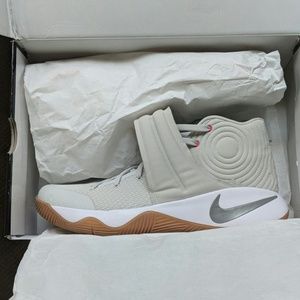Nike Kyrie 2 Sneaker